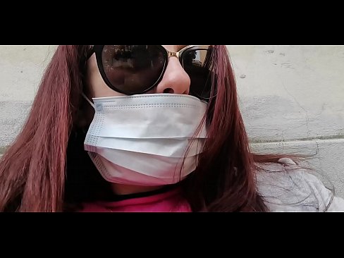 ❤️ Η Νικολέτα εκδικείται τον γείτονά της και κατουράει στο γκαράζ του (Ειδικό Covid19 Ιταλική καραντίνα) ️ Όμορφο πορνό ️